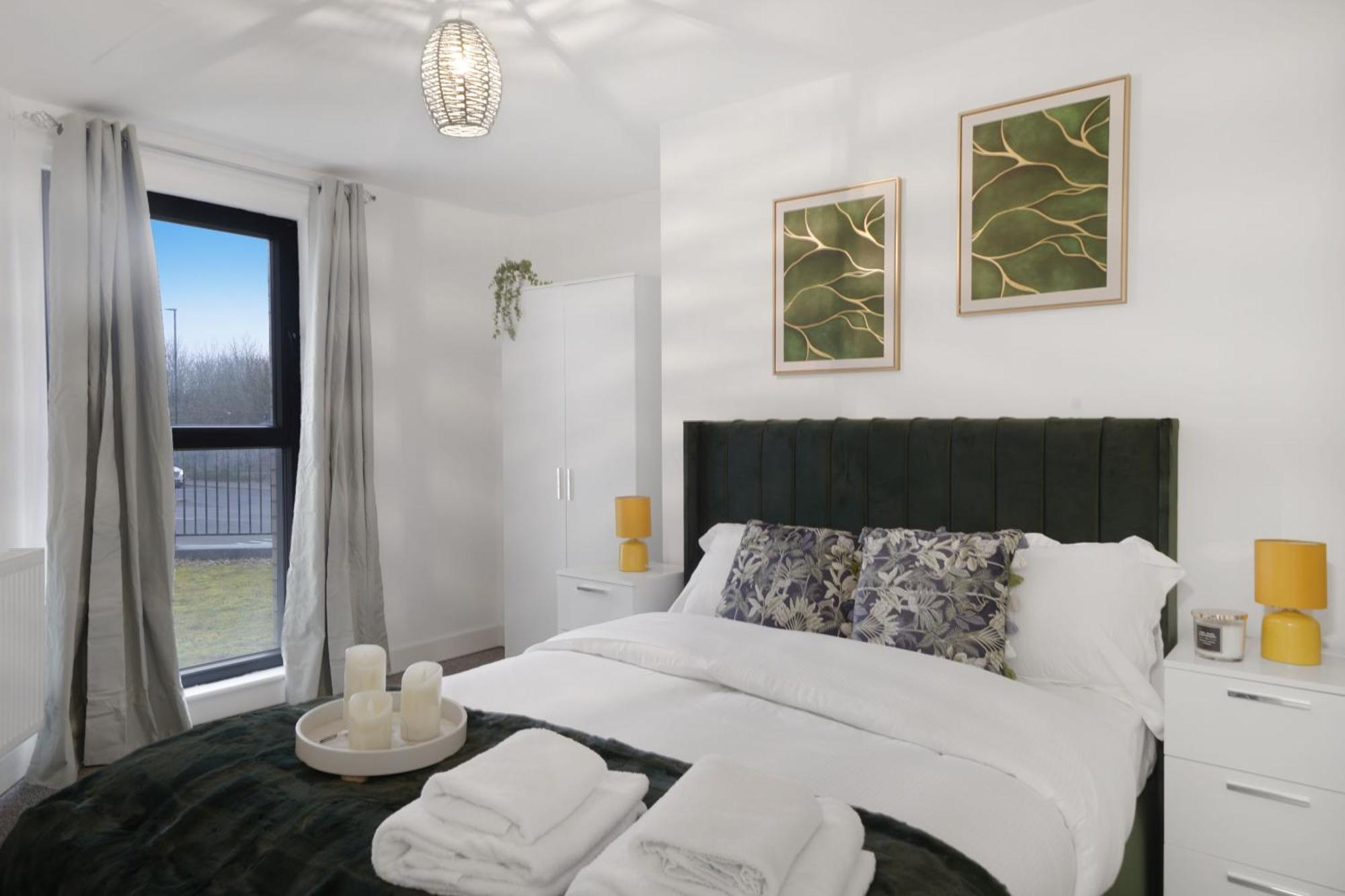 Livestay-New Private Apartment Building Minutes From Heathrow Slough Exterior photo